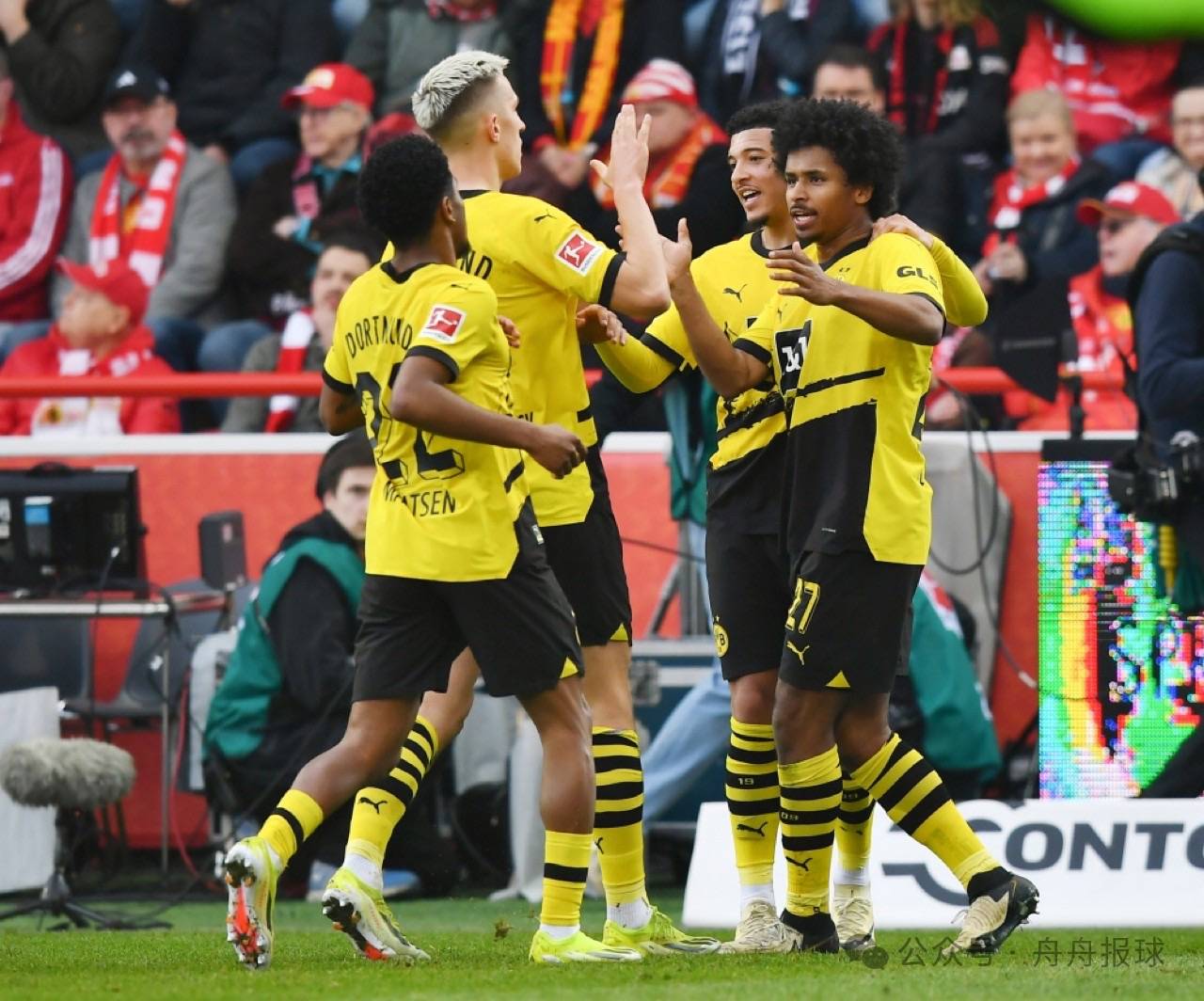 柏林联盟主场战平对手,球队士气高涨 柏林联盟主场战平对手,球队士气高涨