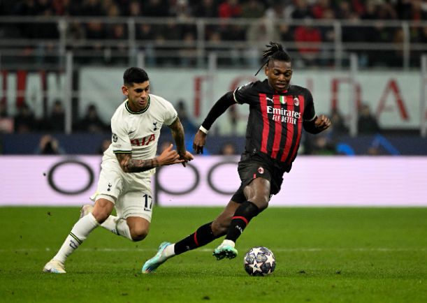 开云体育网页版入口-米兰德比重燃战火！AC米兰力克国际米兰的简单介绍