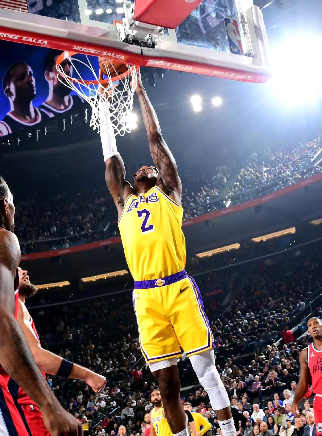 快船队主场战胜老鹰,复仇之战获得完美收官 快船队主场战胜老鹰,复仇之战获得完美收官