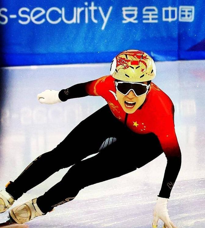 包含短道速滑韩国选手力克对手，实现逆袭获胜的词条