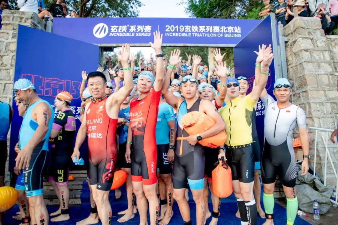 利马网球选手力压群雄,斩获冠军 利马网球选手力压群雄,斩获冠军