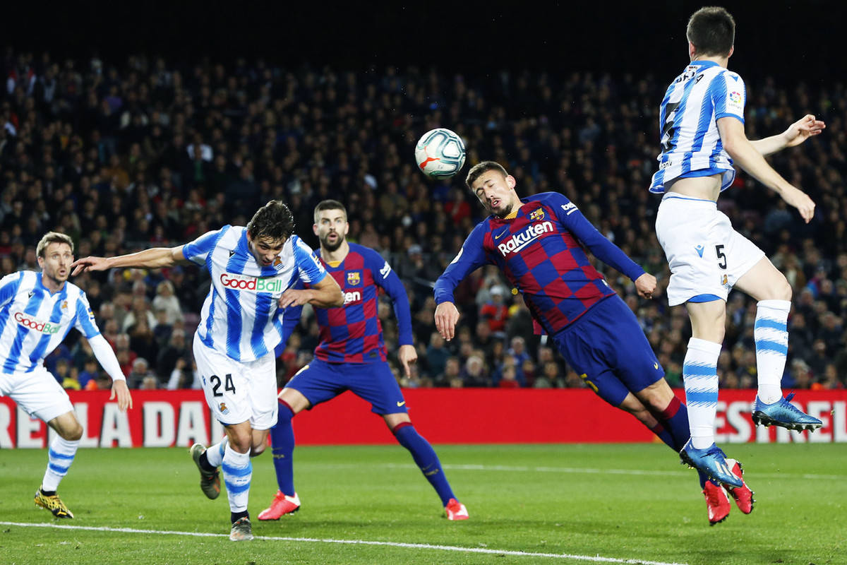 关于西班牙联赛季前比赛掀起热潮，球迷充满激情的信息