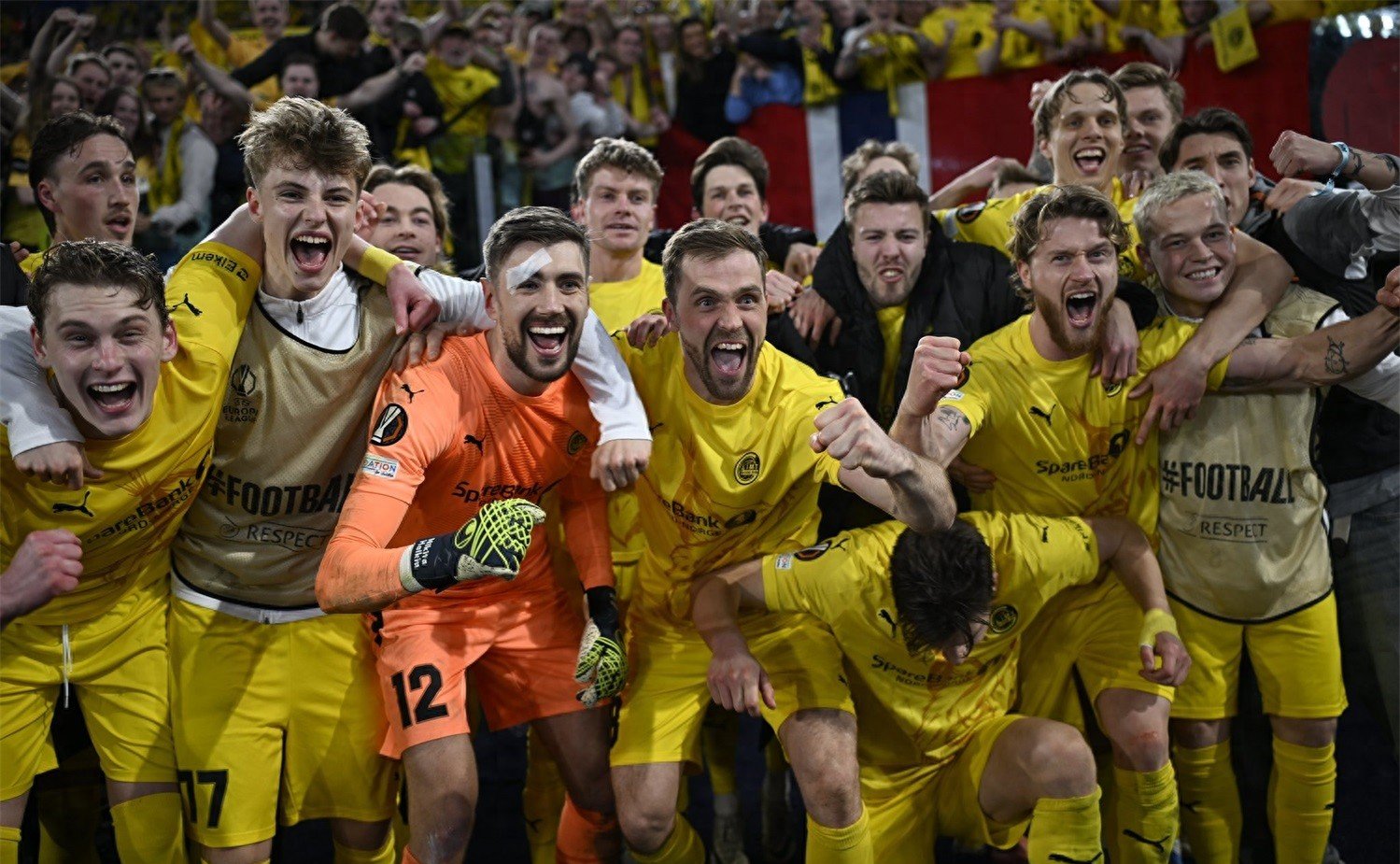 开云体育-包含欧预赛战况激烈，各路球队实力拼尽全力的词条