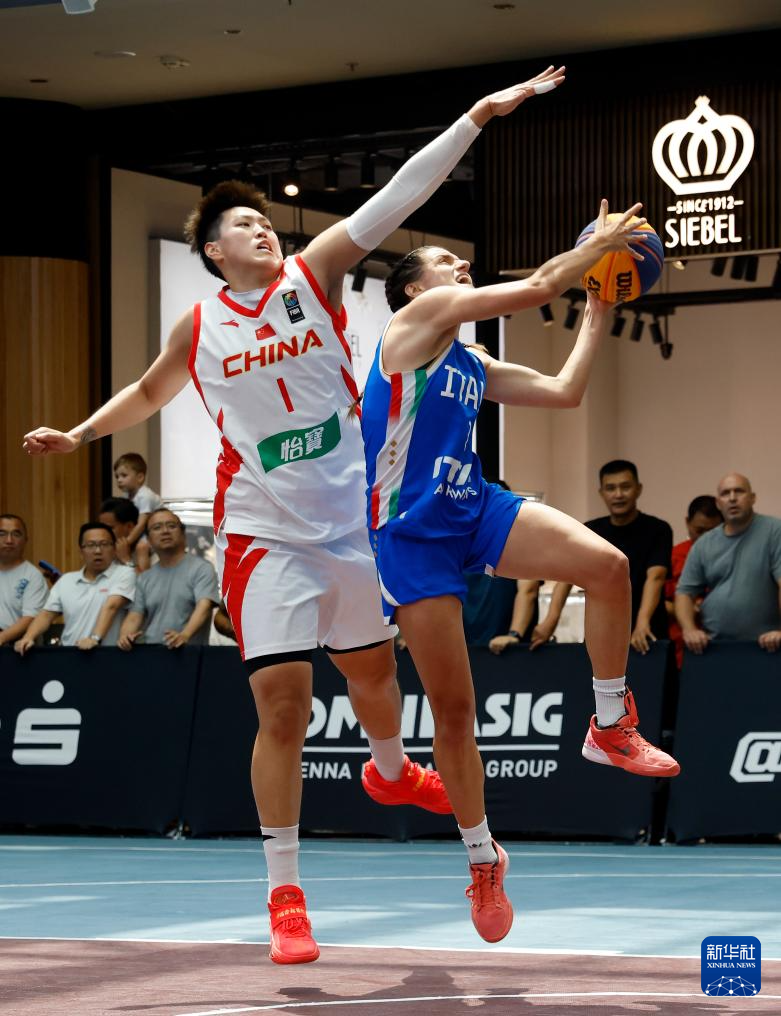 开云体育在线-罗马尼亚篮球联赛：布加勒斯特队引领全胜风潮