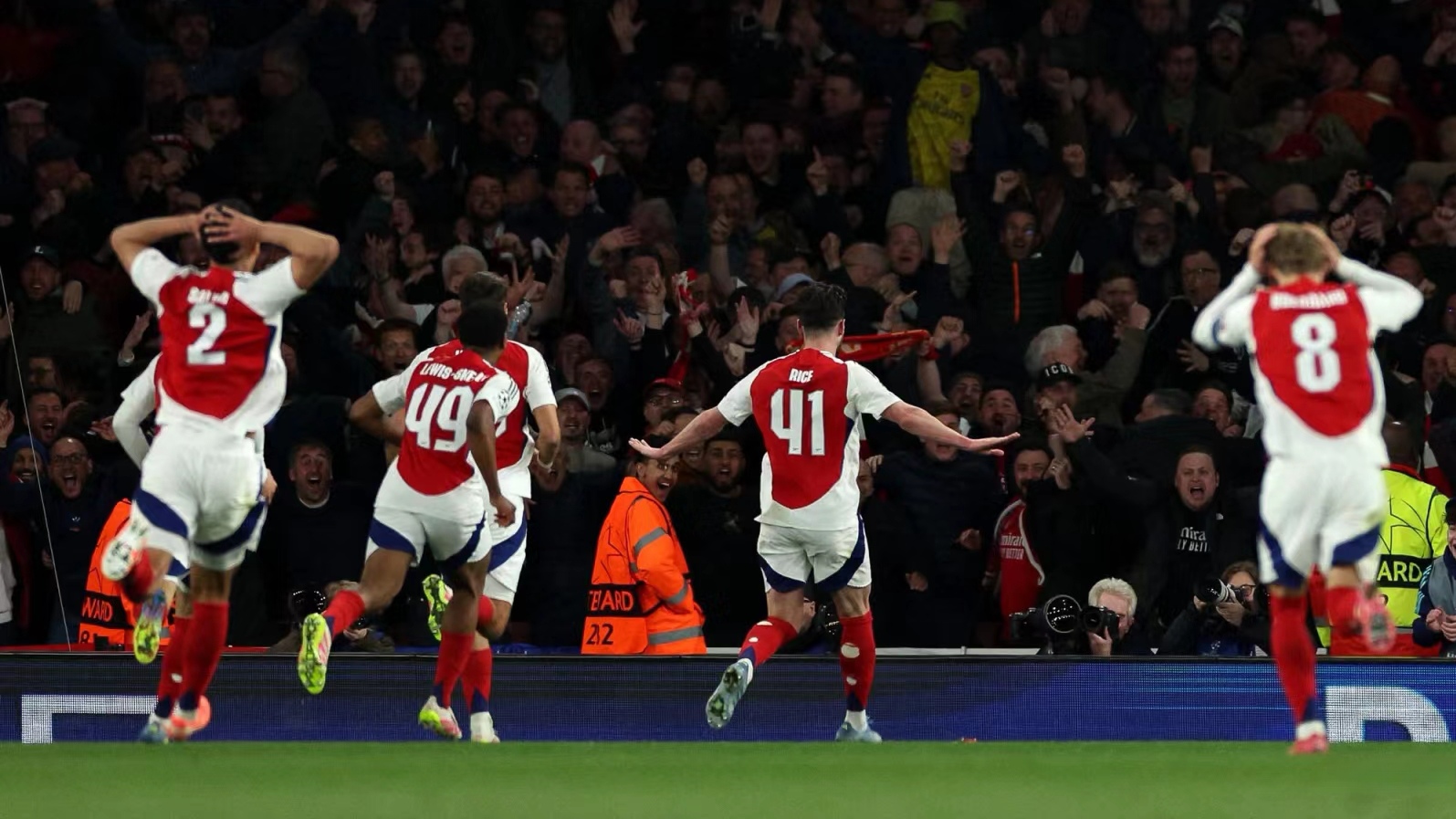 包含赫克塞尔塔破门，保加利亚队主场战胜立陶宛的词条