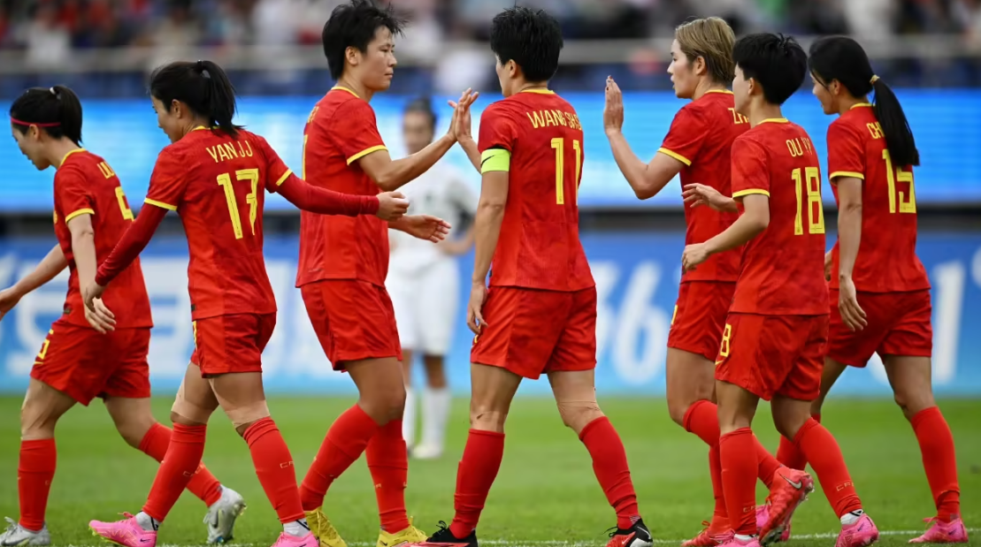 开云体育官网-精彩纷呈！女足比赛现场势如破竹的简单介绍