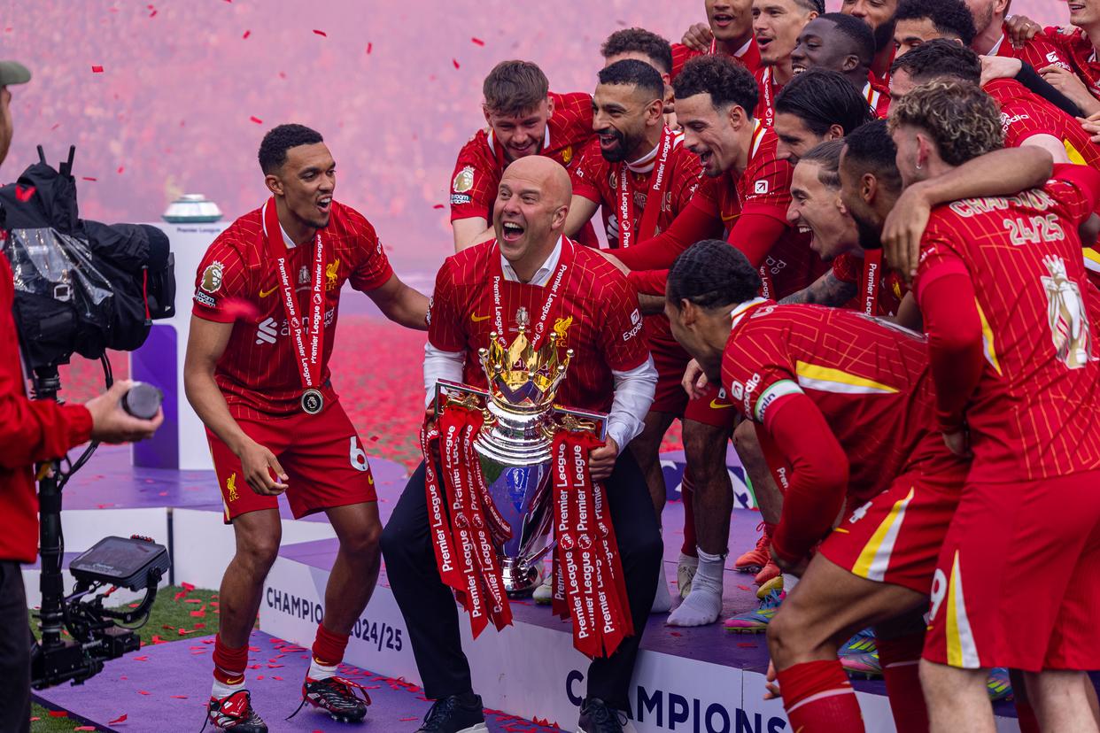 开云体育app下载-切尔西逆袭利物浦，英超冠军之路曲折多舛的简单介绍