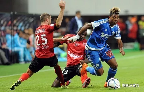 开云体育在线-甘冈客场不敌里昂，保级形势不容乐观