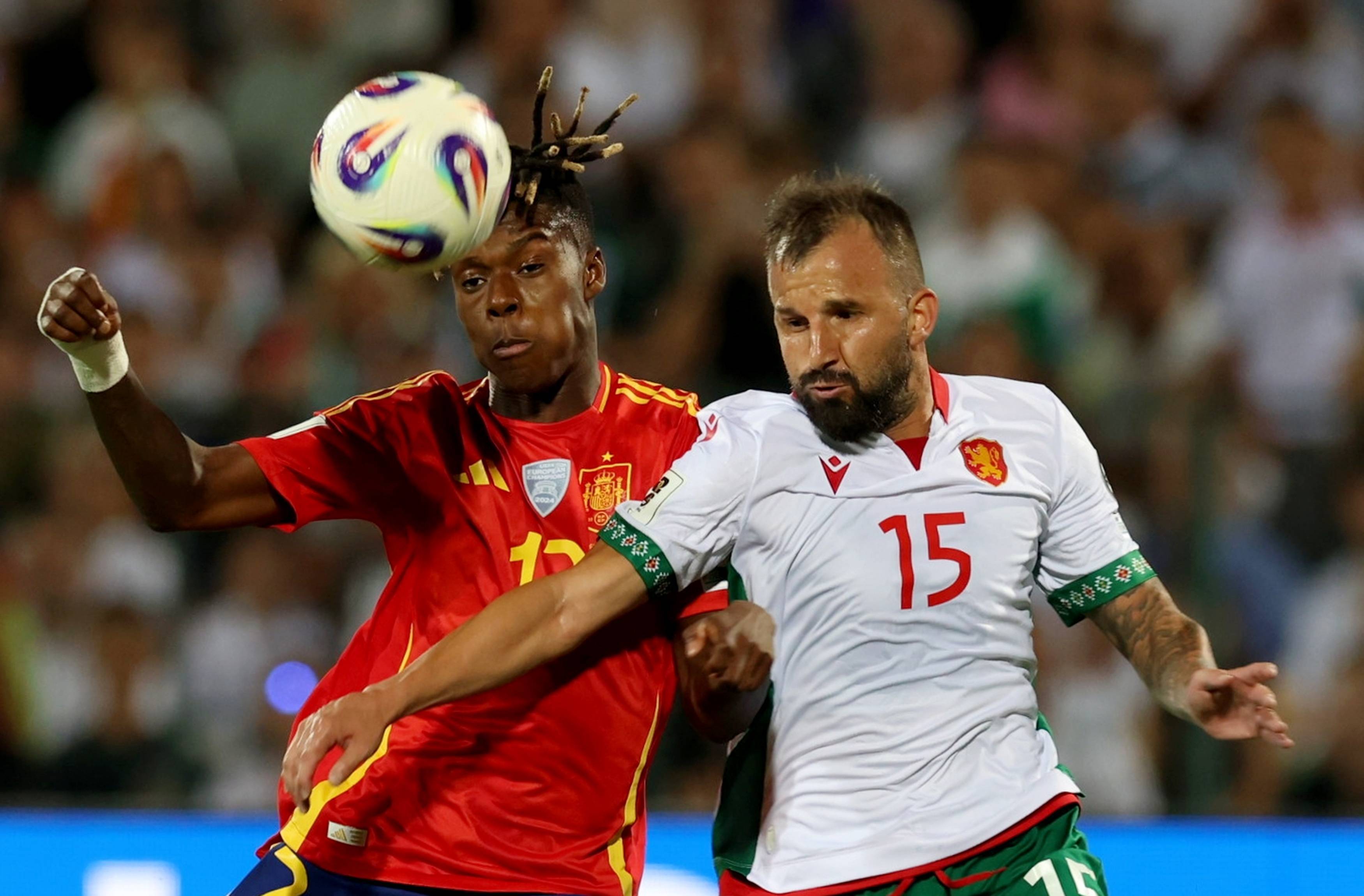 包含国际足球：最新比赛精彩纷呈的词条