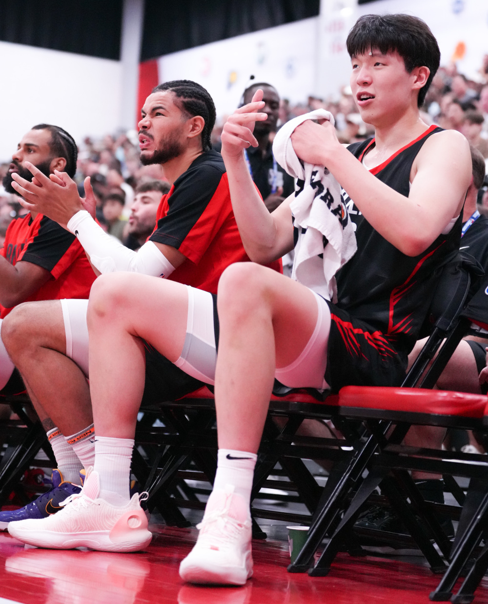 中东篮球选手在国家联赛中获得冠军称号 中东篮球选手在国家联赛中获得冠军称号